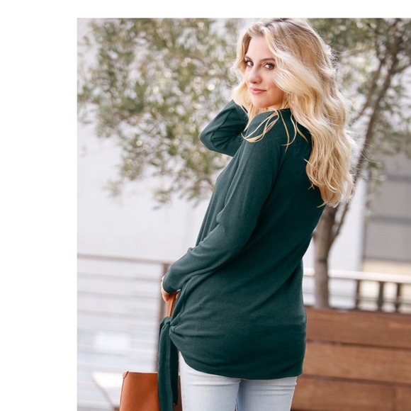 *SALE*🍂 Long sleeve knit top - Picture 2 of 2